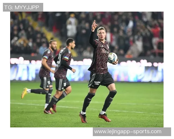 英媒称里沙利松希望冬窗重返埃弗顿热刺瞄准波尔图前锋阿格霍瓦