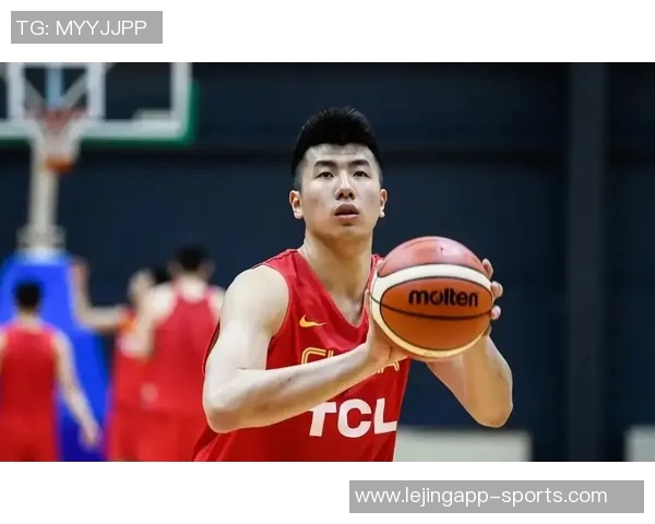 王奕博展现顶薪球员价值有效解决青岛男篮一号位问题 王奕博展现顶薪球员价值有效解决青岛男篮一号位问题